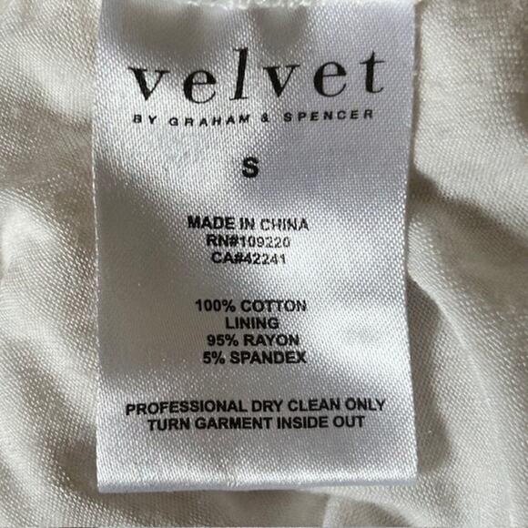 Velvet by Graham & Spencer Cream Crochet Sheer Lace Dress, size Small - Picture 6 of 6